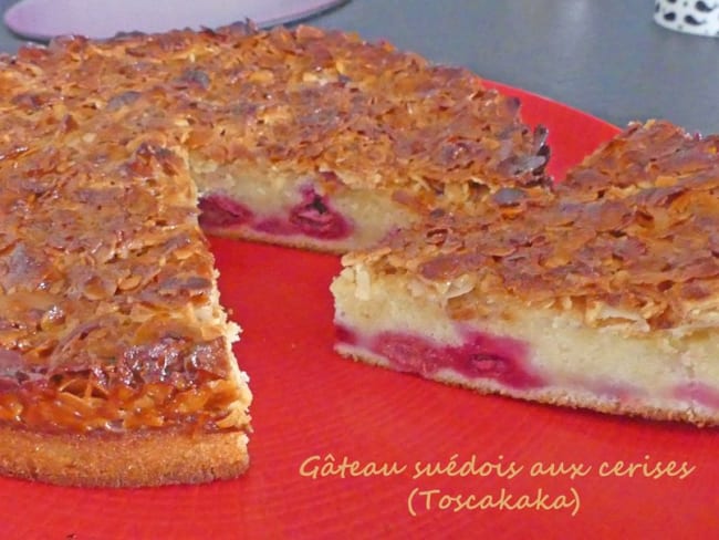 Toscakaka : un gâteau suédois aux cerises