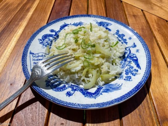 Riz pilaf au fenouil et oignon nouveau