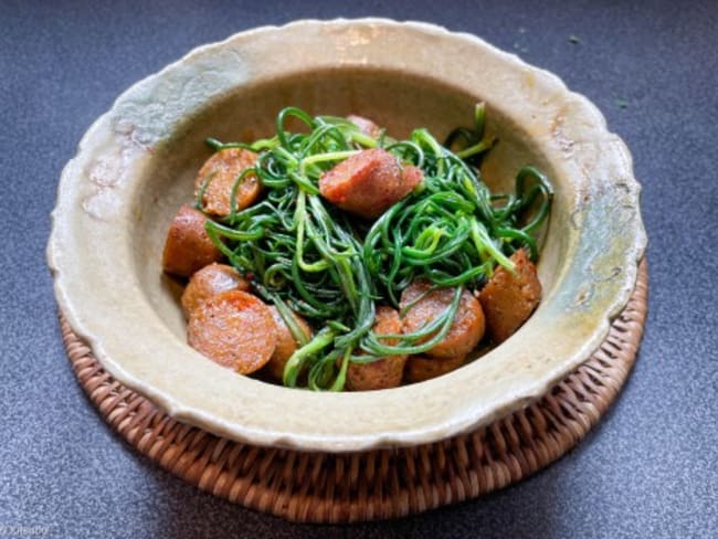 Agretti à la saucisse végétale