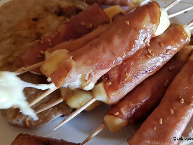 Brochettes de bacon au gruyère
