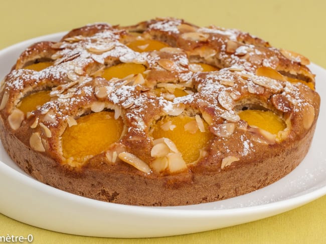 Gâteau moelleux aux abricots facile.