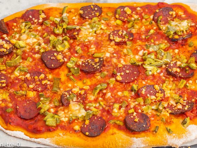 Pizza chorizo et fromage