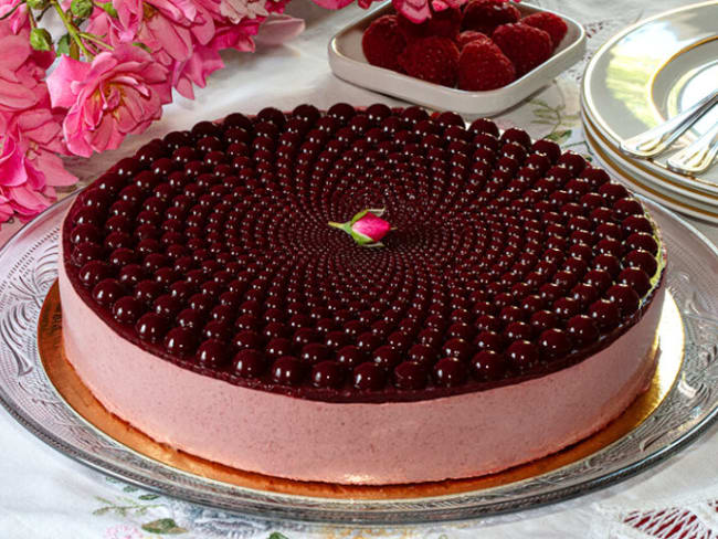 Savoureux entremet framboise et son biscuit joconde