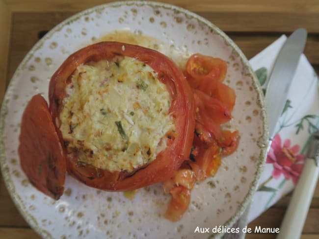 Tomates moelleuses farcies au poulet