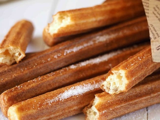 Churros sans friture réalisés au gaufrier