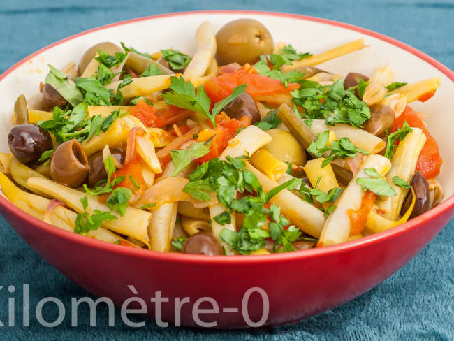 Poêlée de haricots verts, tomates et olives