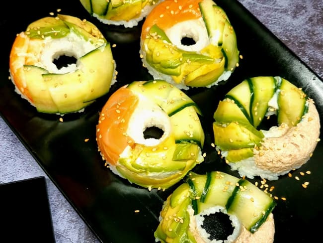 Sushis donuts (avocat, concombre, thon, ...)