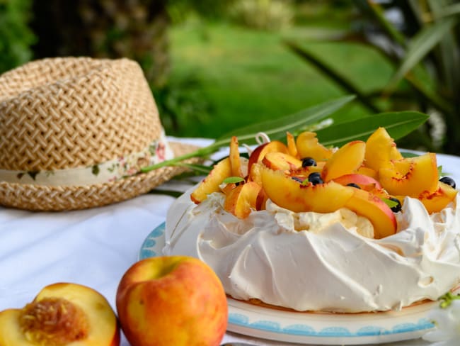 Pavlova fleur d'oranger et pêche