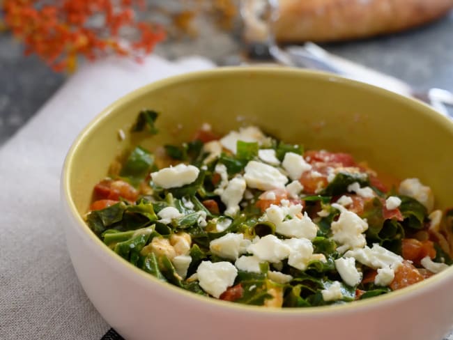 Poêlée de chou kale à la feta