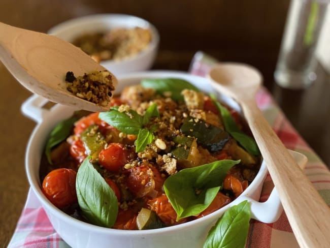 Courgettes à l’étouffée et pangrattato