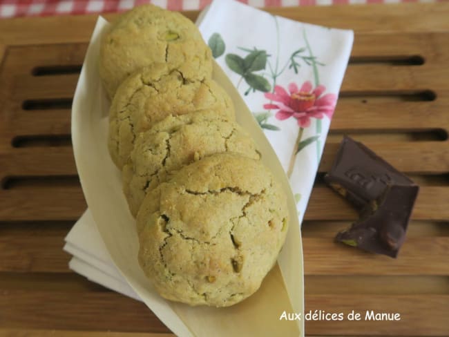 Cookies pistache coeur fondant au chocolat noir