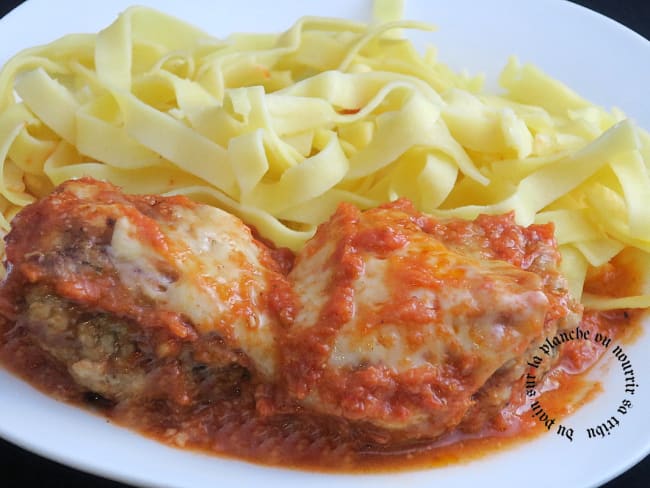 Boulettes de viande tomate, mozzarella et tagliatelles fraîches