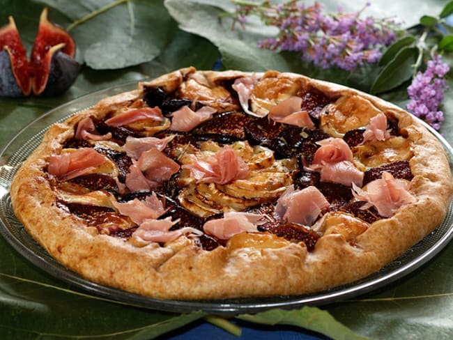 Tarte rustique à la butternut, chèvre, noix et miel : recette Tarte à