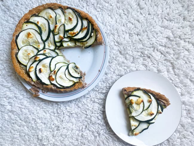 Entrée rafraîchissante : une tarte fraîche aux courgettes sans gluten