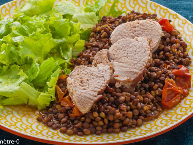 Filet mignon de porc aux lentilles et tomates cerise du jardin