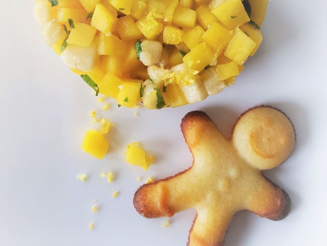 Tartare sucré de mangue et banane parfumé à la mélisse