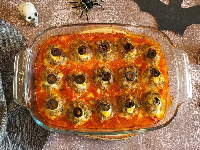 Boulettes "Yeux d’halloween" à la sauce tomate