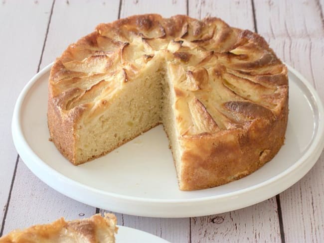 Gâteau au yaourt aux pommes