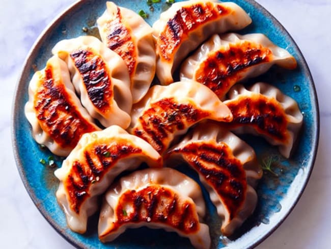 Des gyoza au bœuf juteux et croustillants en 7 étapes simples