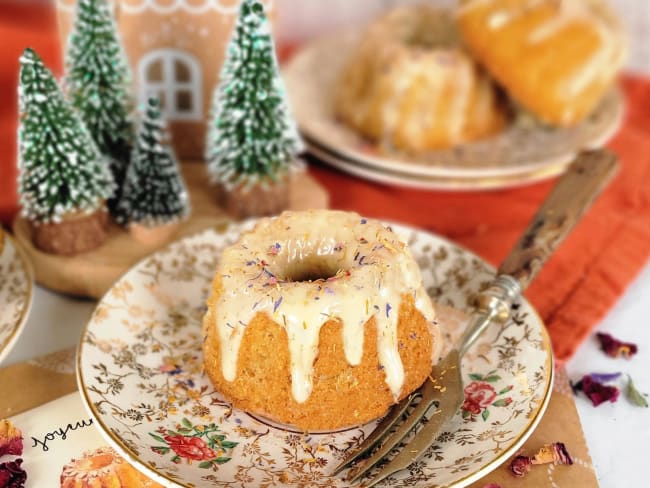 Mini-cakes à l'orange et sucre de fleurs pour noël