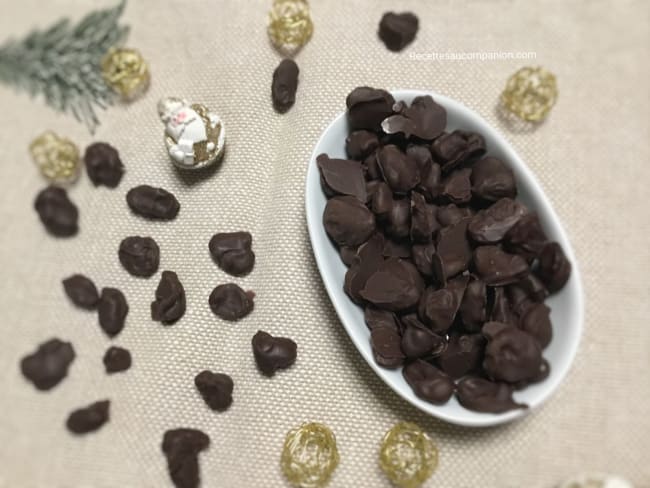 Bonbons de raisins secs au chocolat