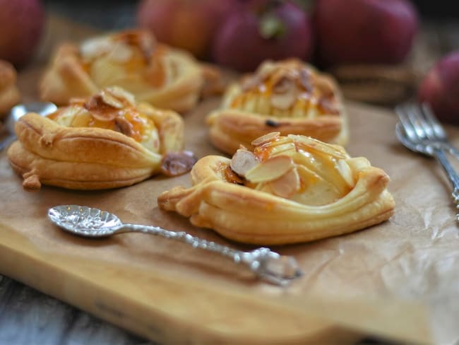 Carrés feuilletés aux pommes sur base compote