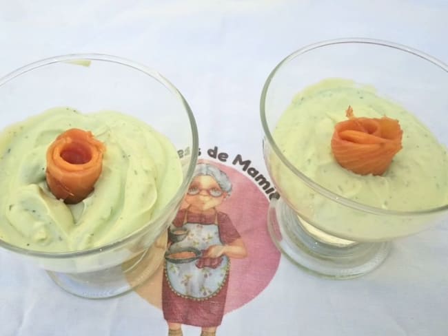 Verrine avocat et saumon fumé, fromage frais