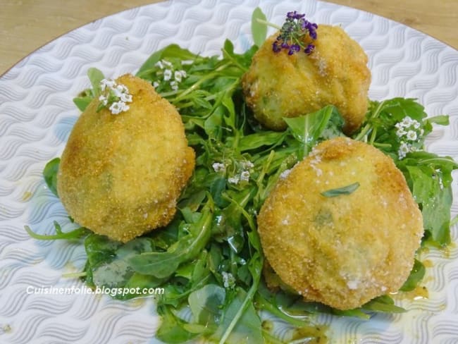 Croquettes de pomme de terre aux épices, ciboulette, persil, mozzarella et fromage Comté