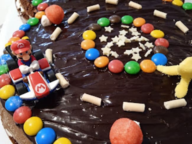 Le circuit Mario kart : un gâteau d'anniversaire aussi joli que délicieux ! 😋