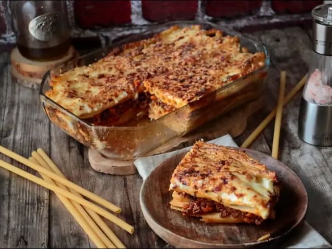 Pastitsio grec : un gratin de pâtes au bœuf et sauce tomate qui n'a rien à envier à son cousin italien