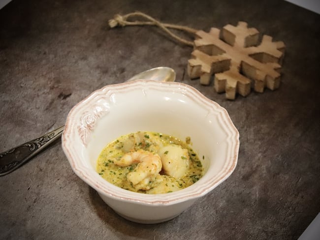 Blanquette de la mer aux crevettes et aux noix de saint Jacques