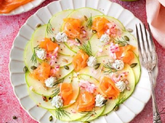 Carpaccio de pommes vertes et saumon fumé