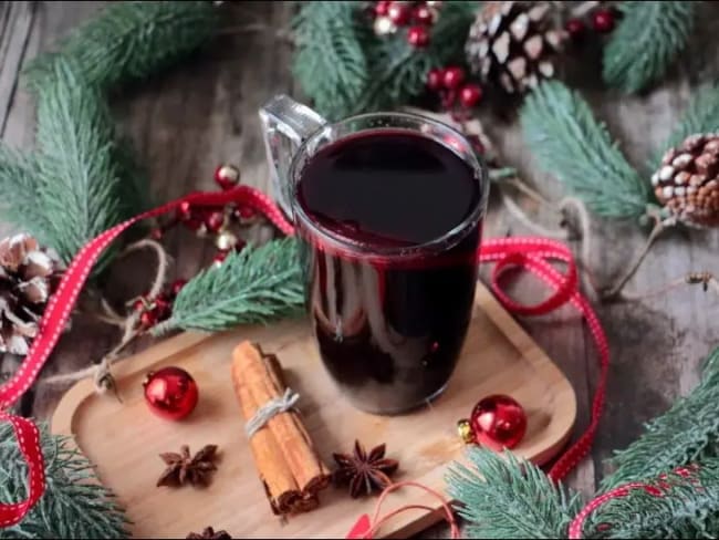 Vin chaud de Noël aux épices pour soirée cocoon