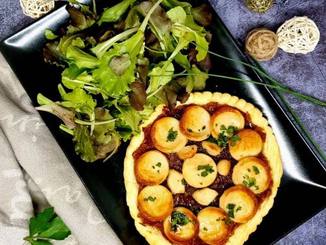 Tartelettes feuilletées au boudin blanc et confit d'oignon