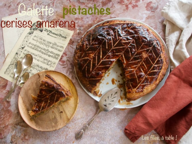 Galette des rois aux pistaches et cerises amarena