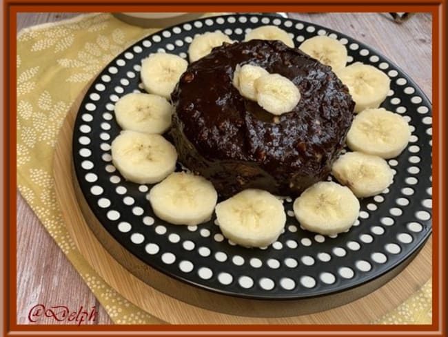 Bowl cake à la semoule et banane pour un petit déjeuner