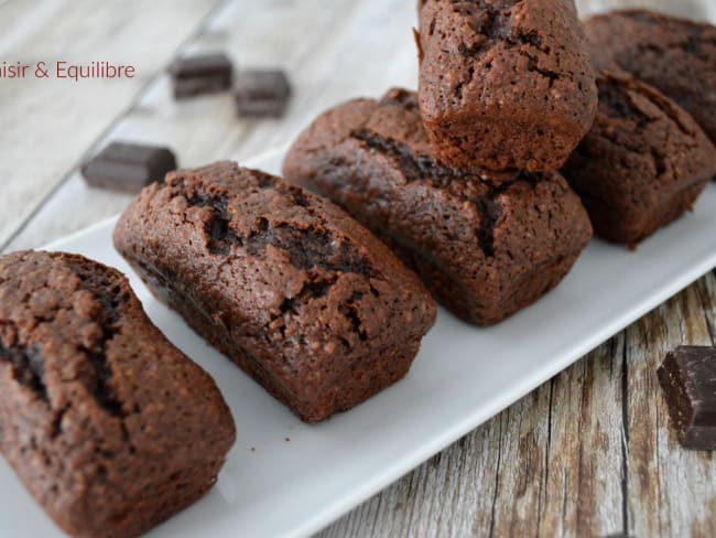 Petits cakes bien moelleux au chocolat et aux amandes