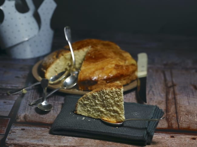 La galette charentaise : une galette charentaise au beurre, sans amandes, avec un soupçon de cognac