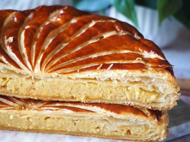 Galette des Rois à la vanille et aux fruits de la passion