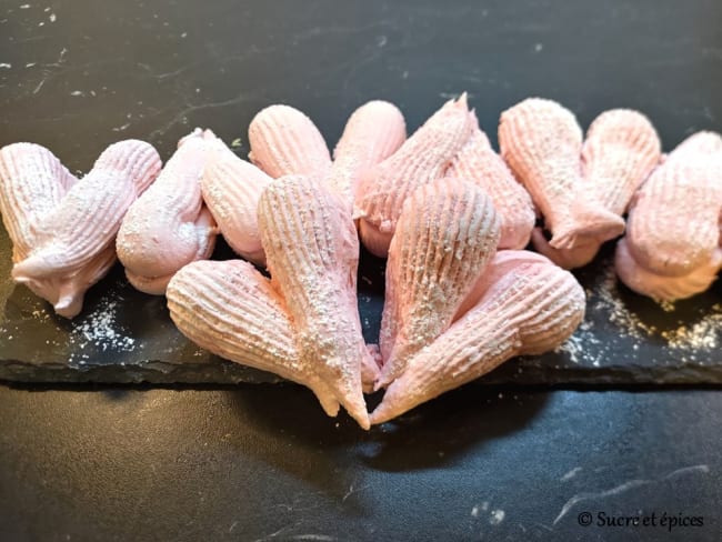 Zefir aux framboises en forme de coeurs pour fêter la Saint Valentin