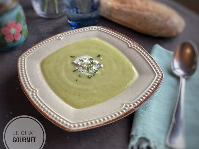 Potage facile aux courgettes