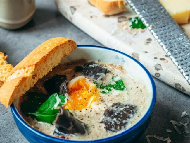 Oeuf cocotte truffe et comté