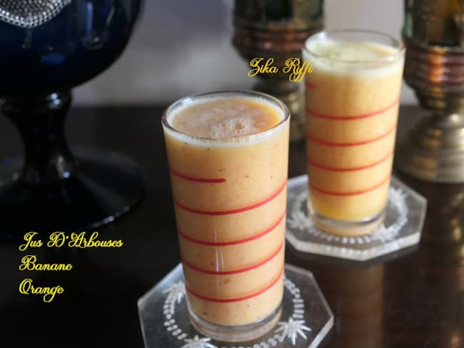 Jus onctueux aux arbouses, banane et orange