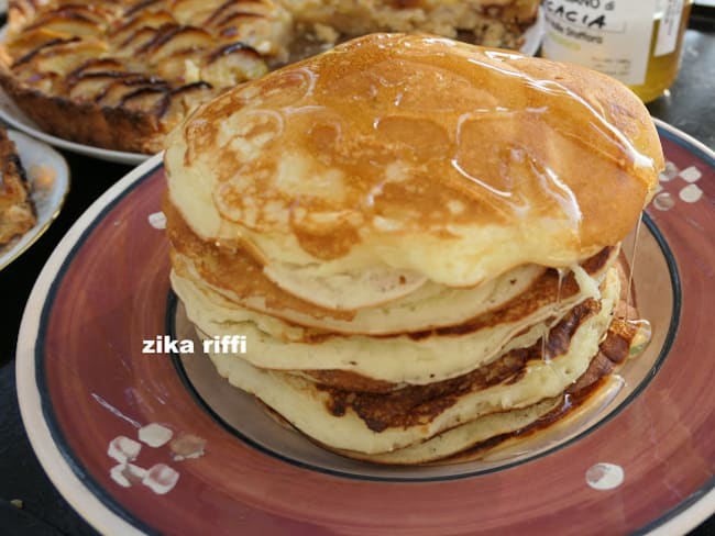 Pancakes au yaourt et miel d'acacia sans temps de pose