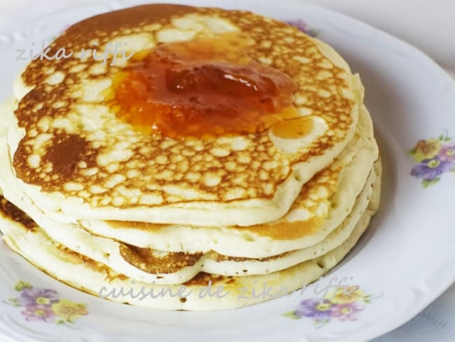 Pancakes au mascarpone et confiture