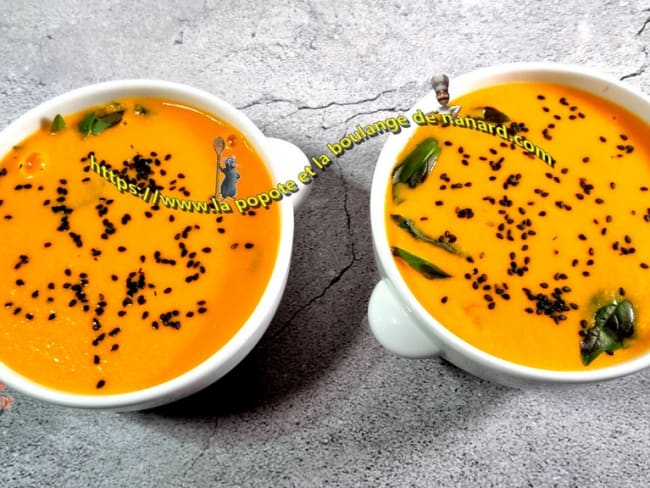 Velouté de tomates au lait de coco : une recette réconfortante à déguster bien chaude