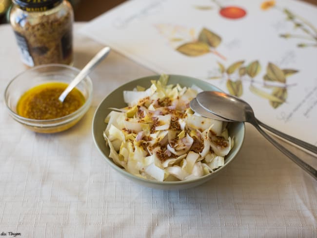 Salade d'endives, vinaigrette moutarde à l'ancienne