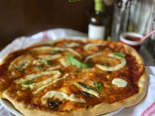 Pizza Margherita faite maison : une recette savoureuse