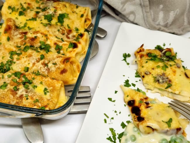 Des crêpes bien garnies aux petits pois, champignons et sauce béchamel