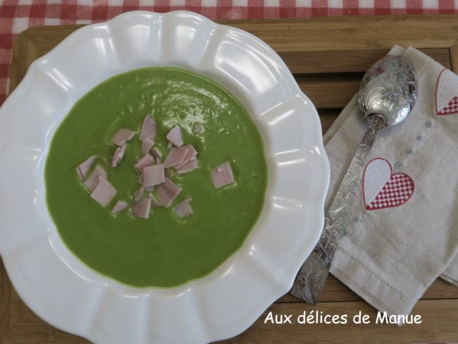 Velouté de petits pois au jambon